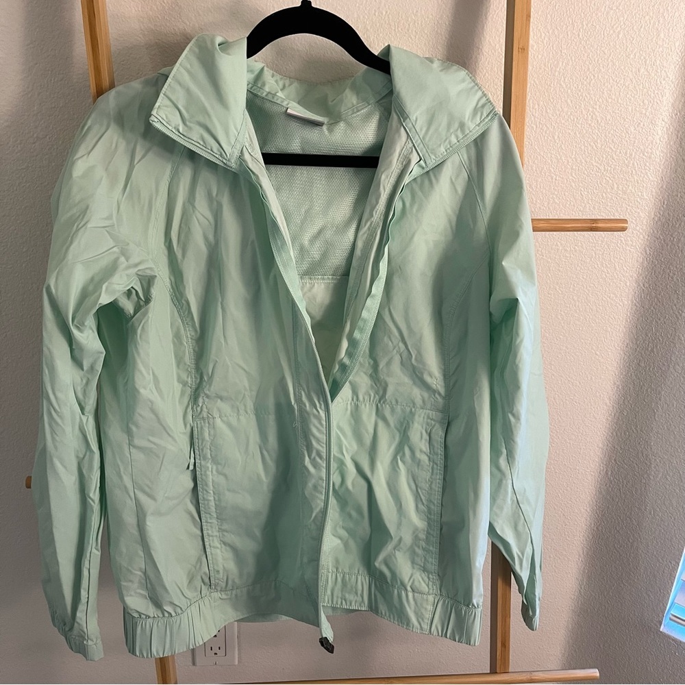 Columbia rain jacket size L gently worn